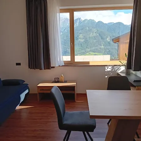 Apartment Haus Eisenhut *